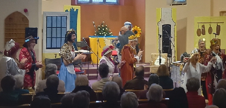 The cast meets the people.....