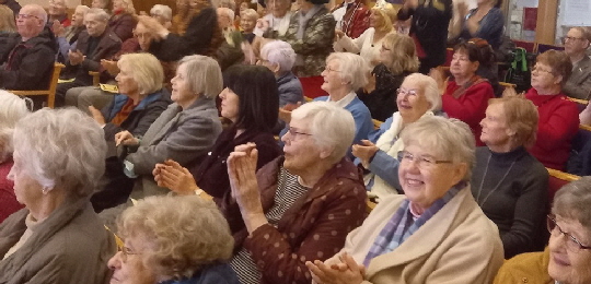 6 Appreciation from the enthralled audience